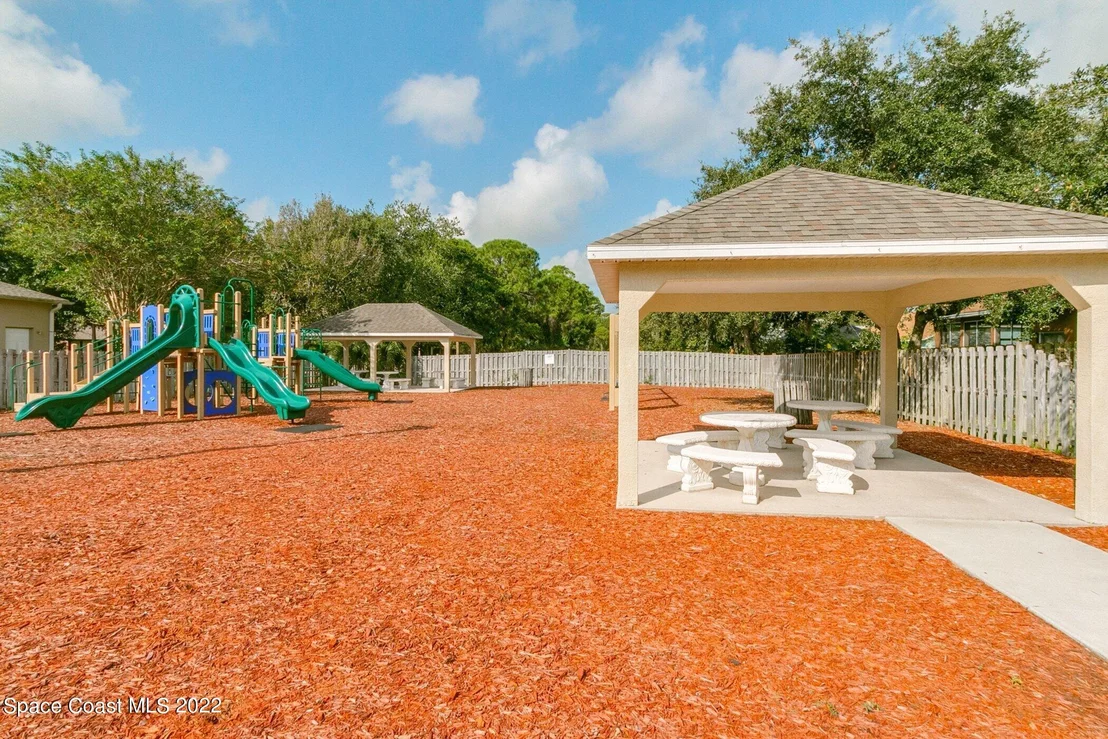 Photo of 874 Shoshone Lane