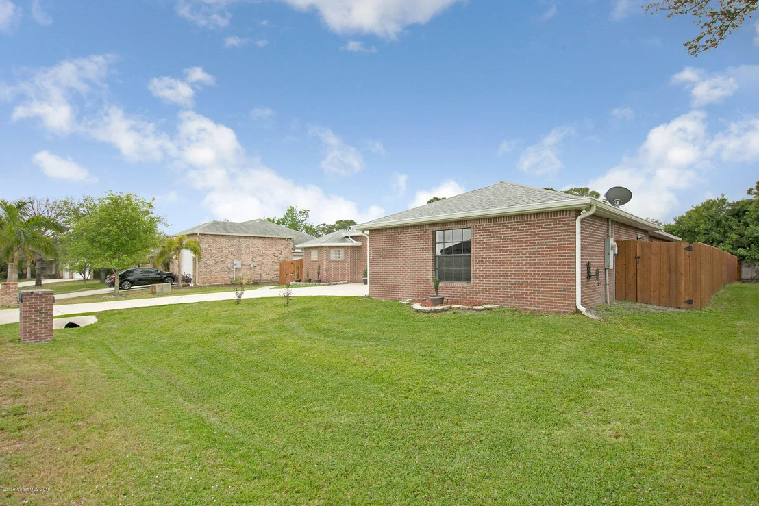 Photo of 123 Palm Circle