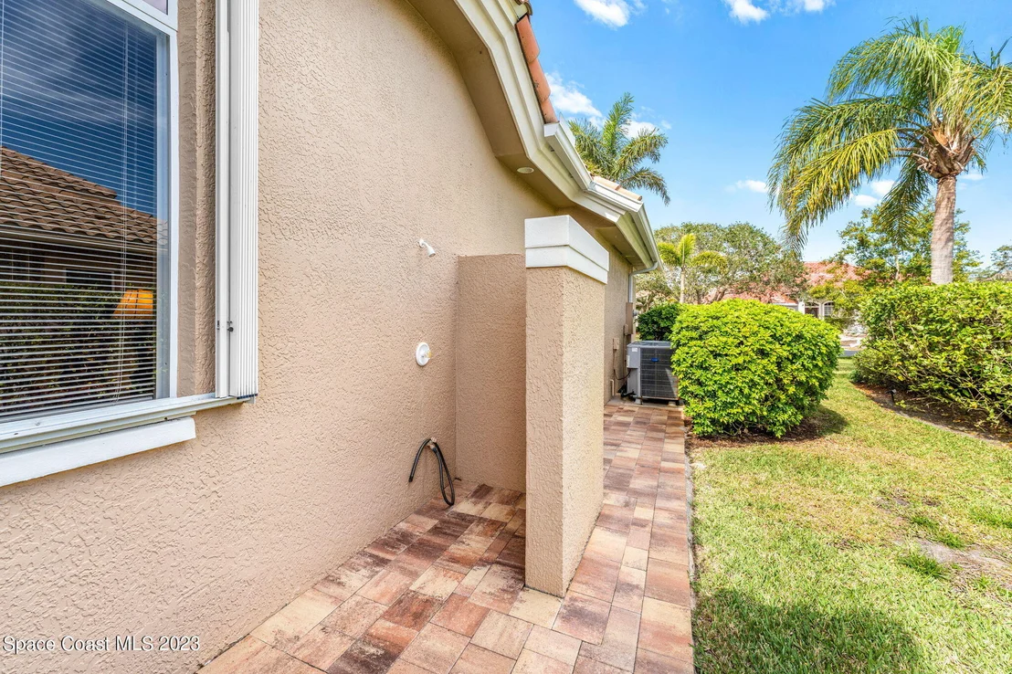 Photo of 325 Normandy Drive