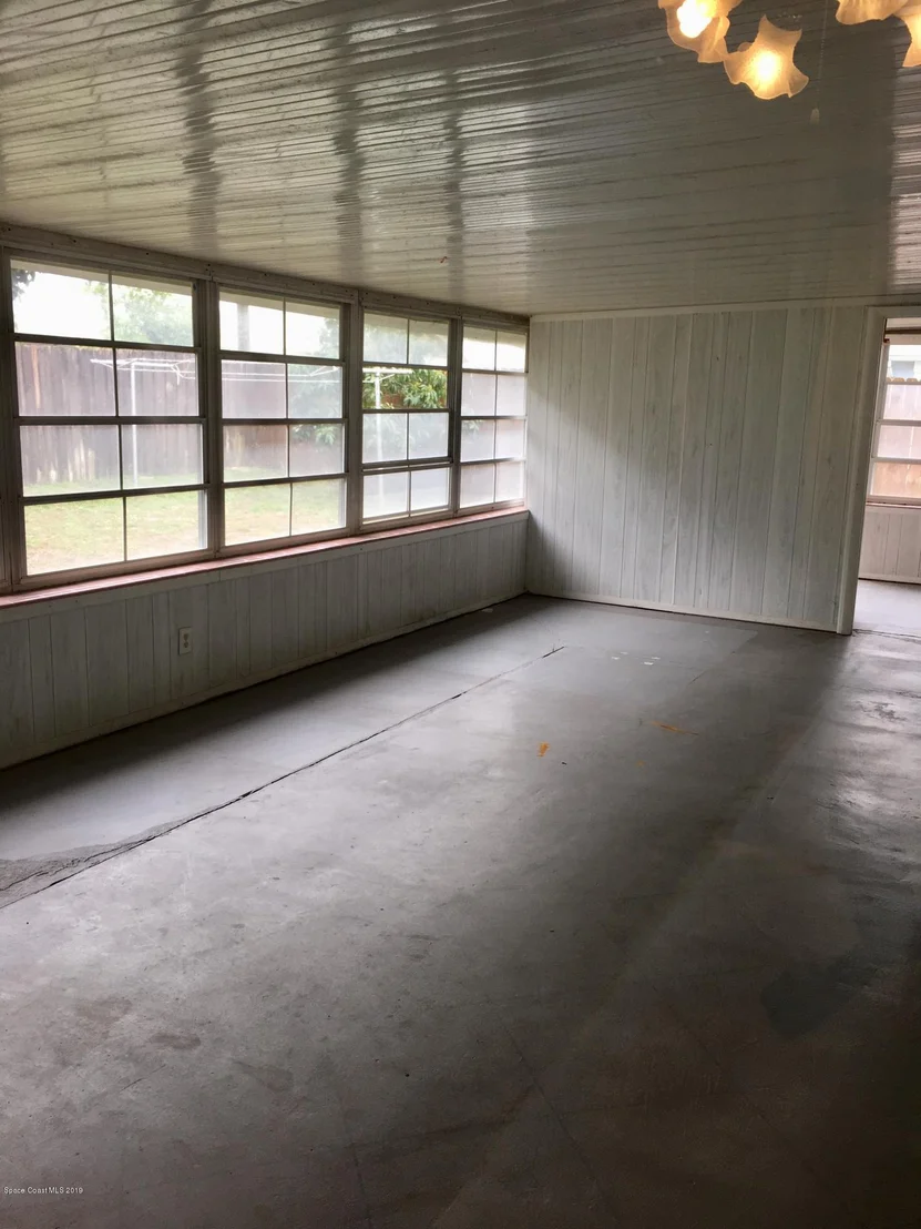 Photo of 573 Walnut Drive