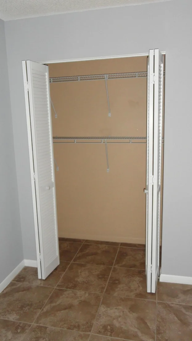 Photo of 6836 Cecil Road