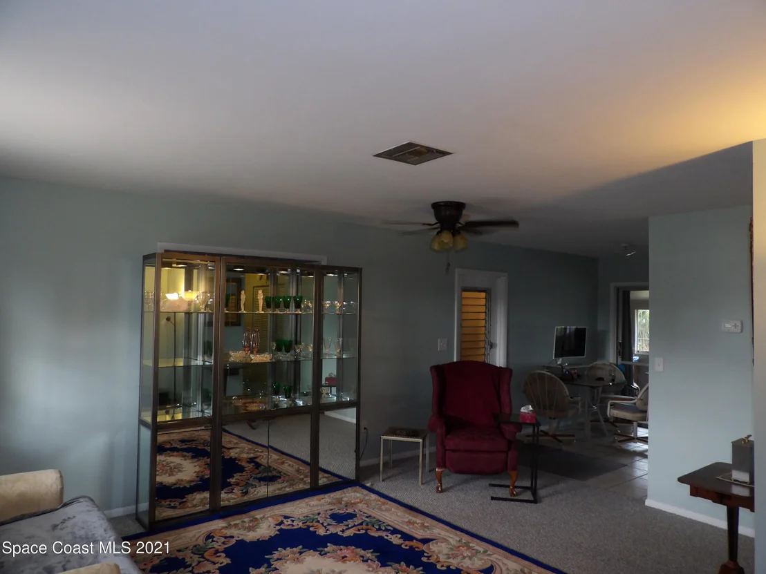 Photo of 797 Bianca Drive NE