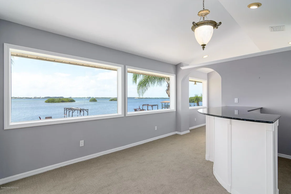 Photo of 454 Lanternback Island Drive