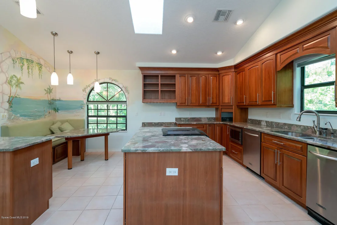 Photo of 113 Seagrape Road
