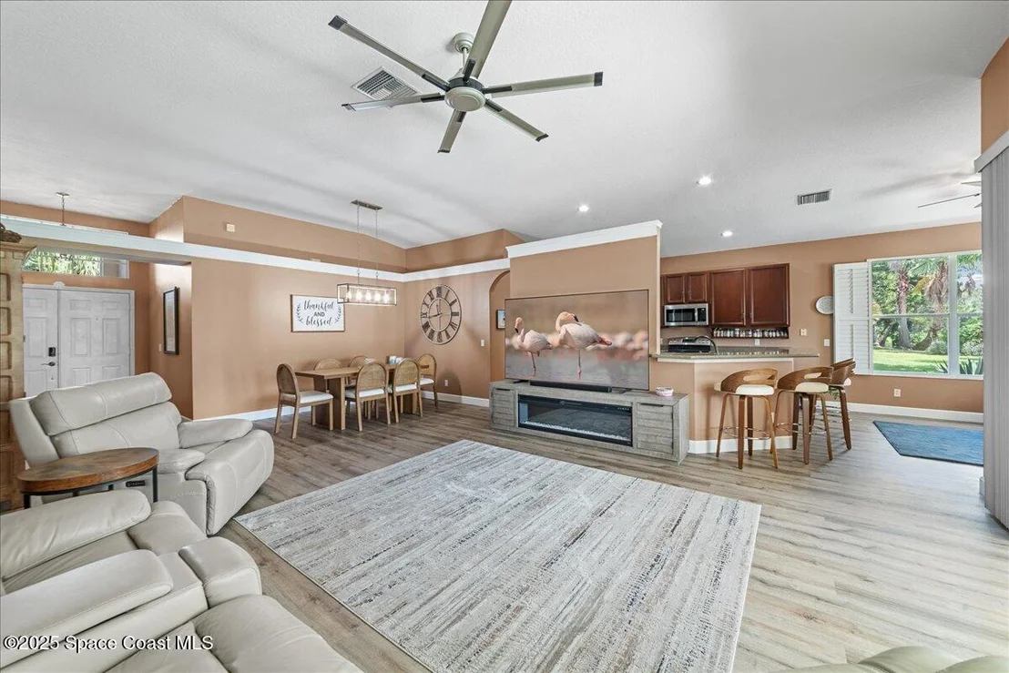Photo of 623 Autumn Glen Drive