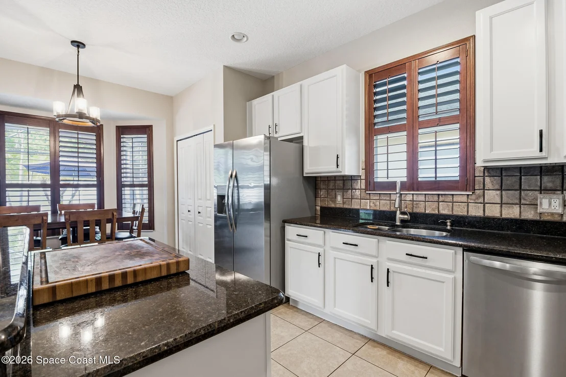 Photo of 1400 Bourke Lane