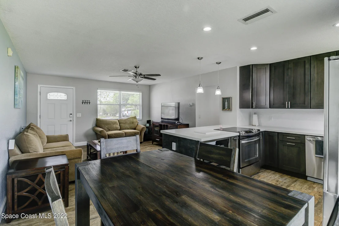 Photo of 2561 Stratford Drive