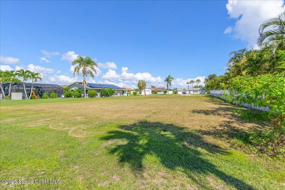 Photo of 10 Fairway Drive