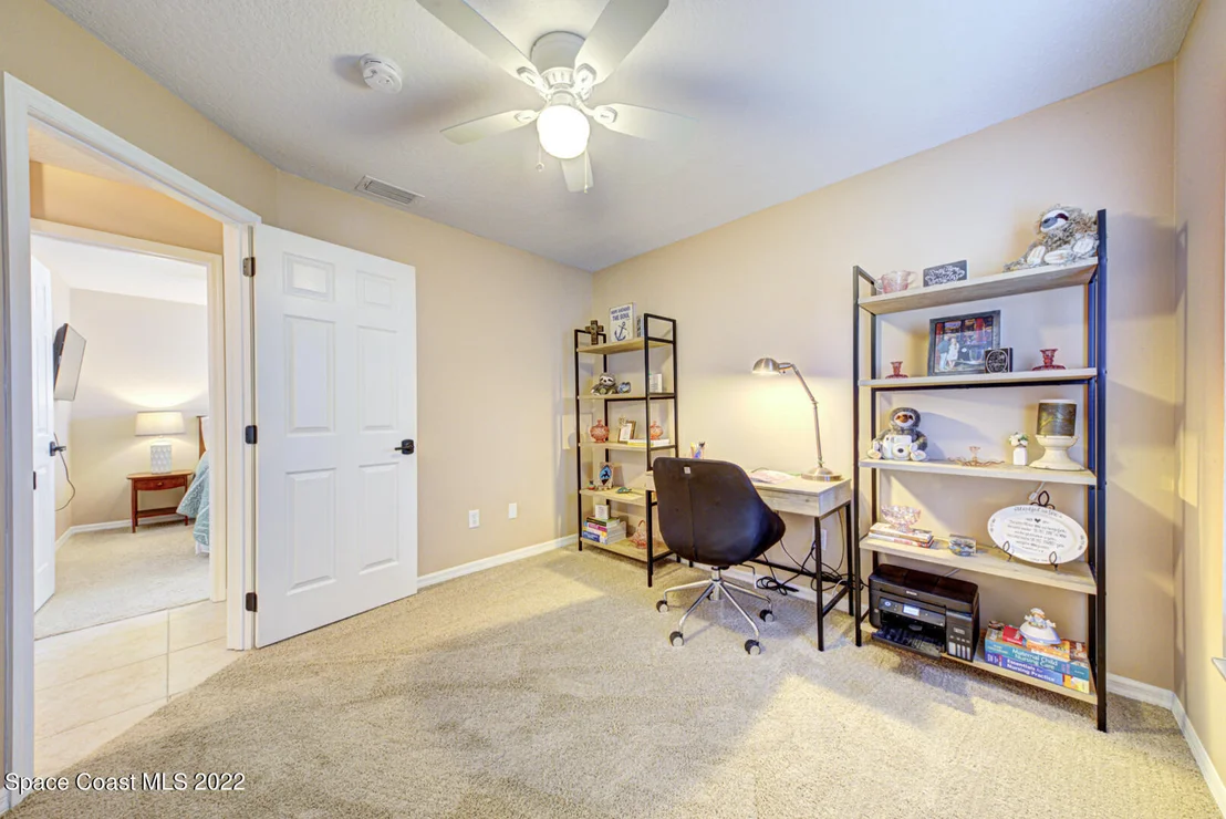 Photo of 985 Pelican Lane