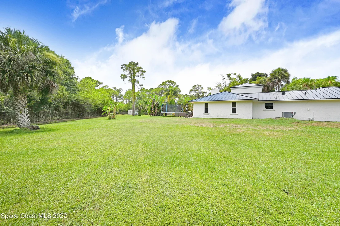 Photo of 3225 Fairview Drive