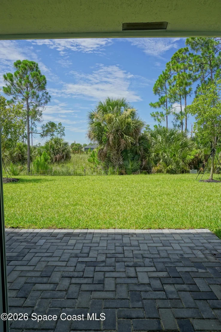 Photo of 1916 Cerulean Drive NW