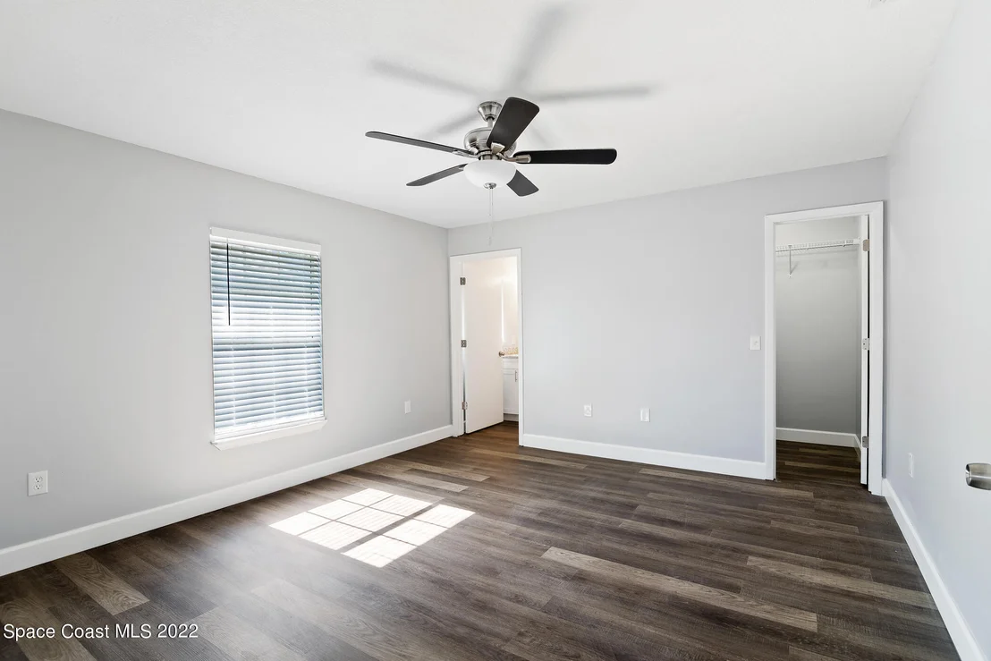 Photo of 1344 Heritage Acres Boulevard