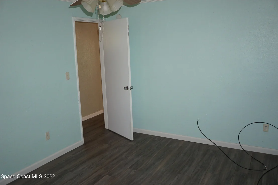 Photo of 5748 Lord Street