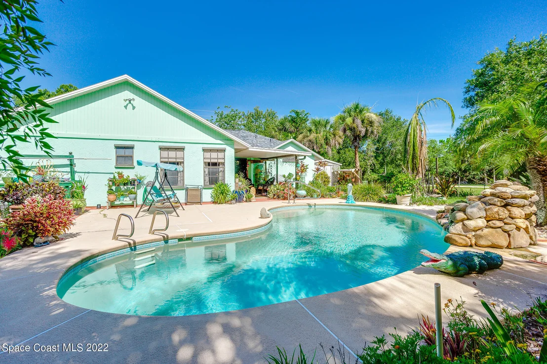Photo of 2477 Harlock Road