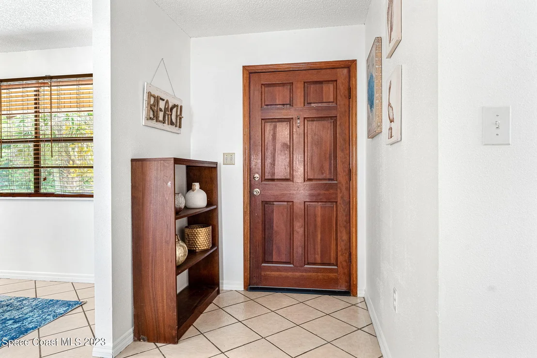Photo of 6414 Hudson Road