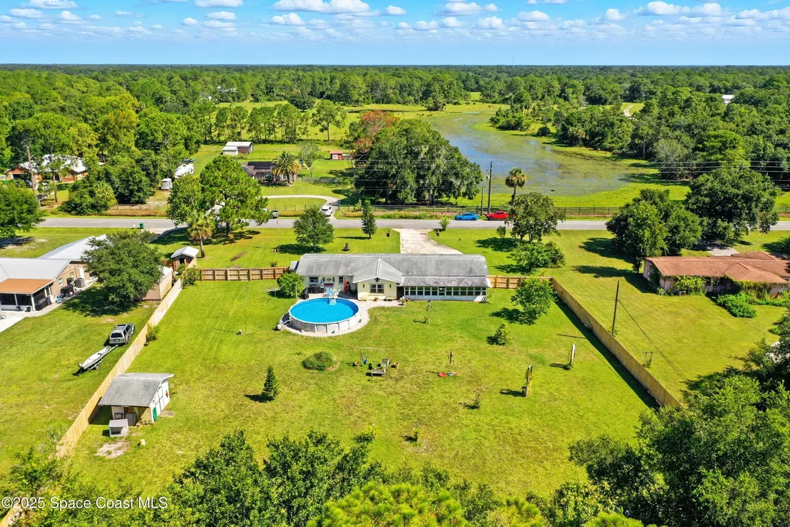 Photo of 3929 Burkholm Road