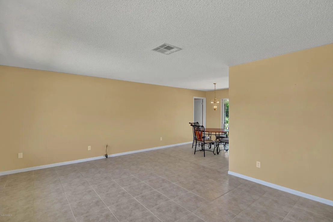 Photo of 210 4th Avenue
