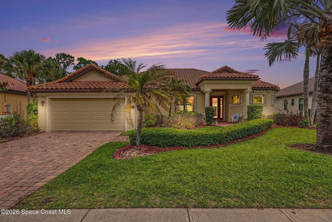Photo of 1502 Tralee Bay Avenue
