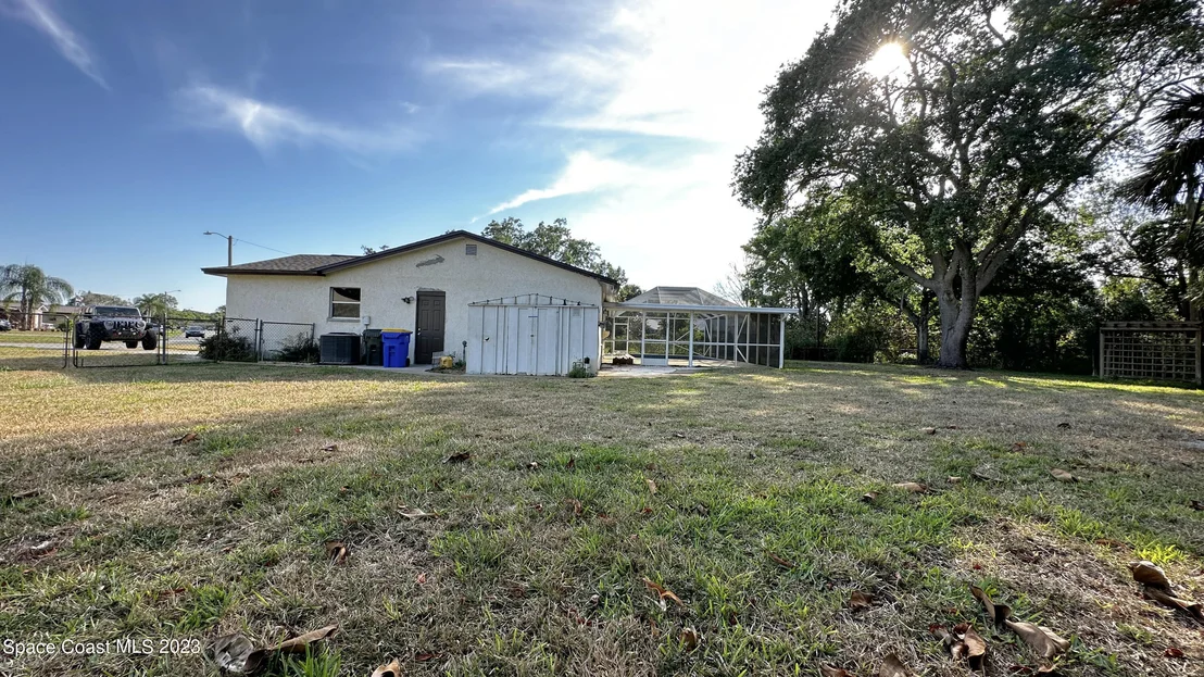 Photo of 1036 Fairway Lane