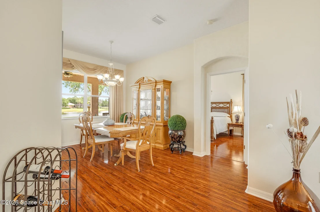 Photo of 241 Devlin Court SE