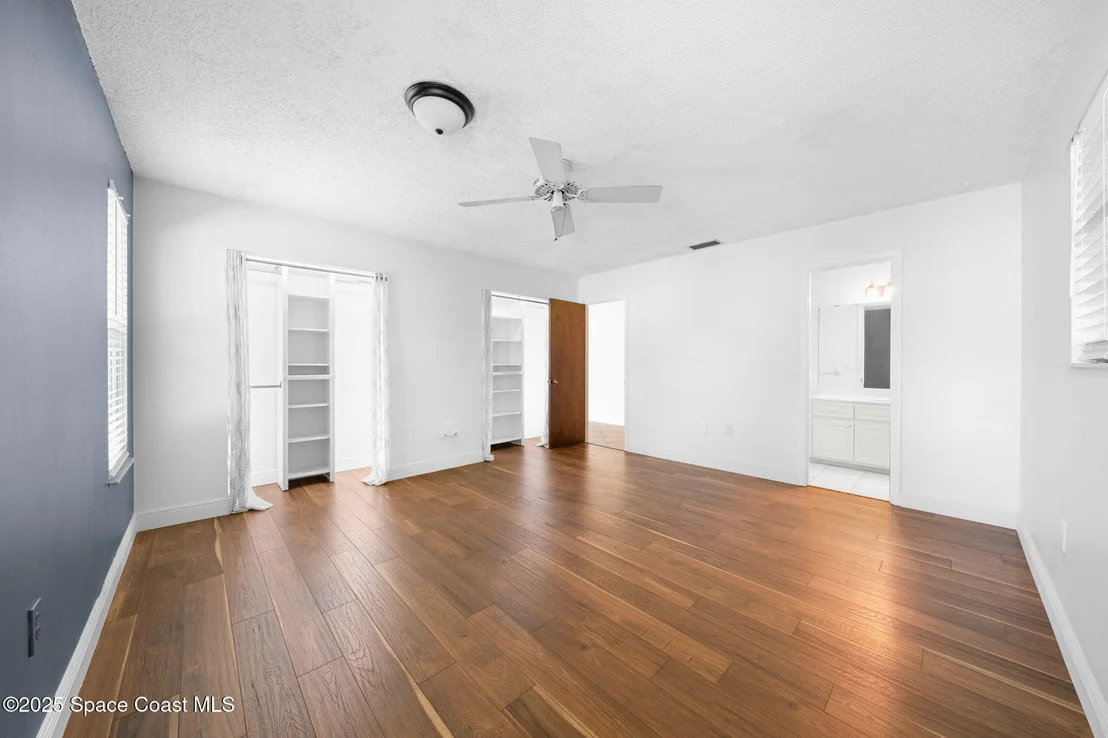 Photo of 611 Dundee Circle