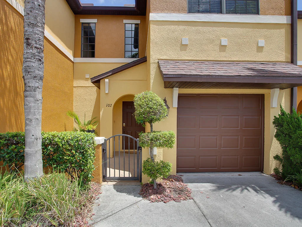 Photo of Unit 102 at 1340 Lara Circle