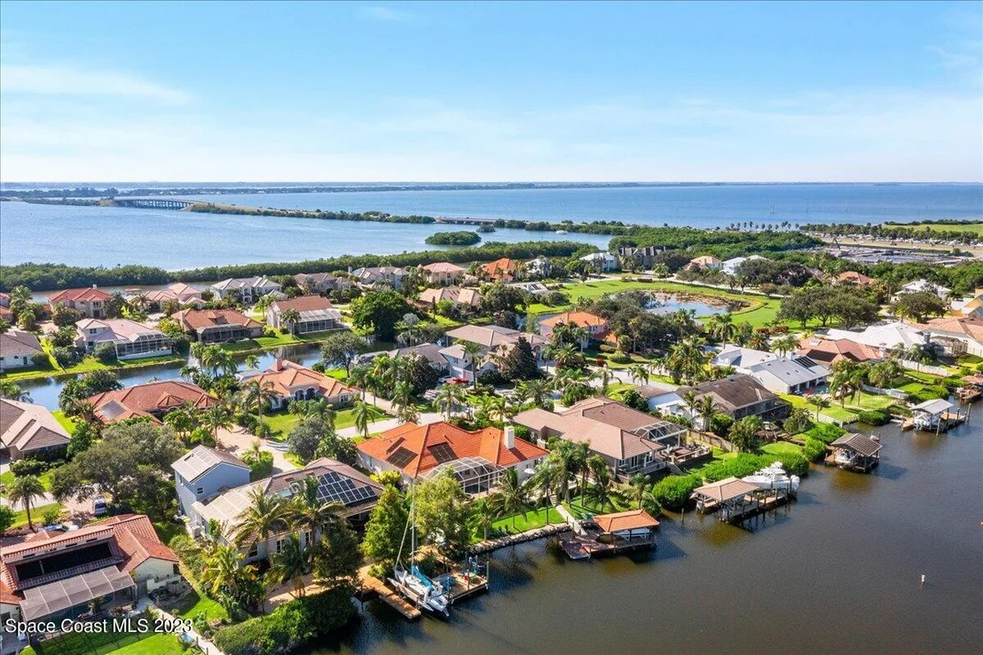Photo of 208 Lanternback Island Drive