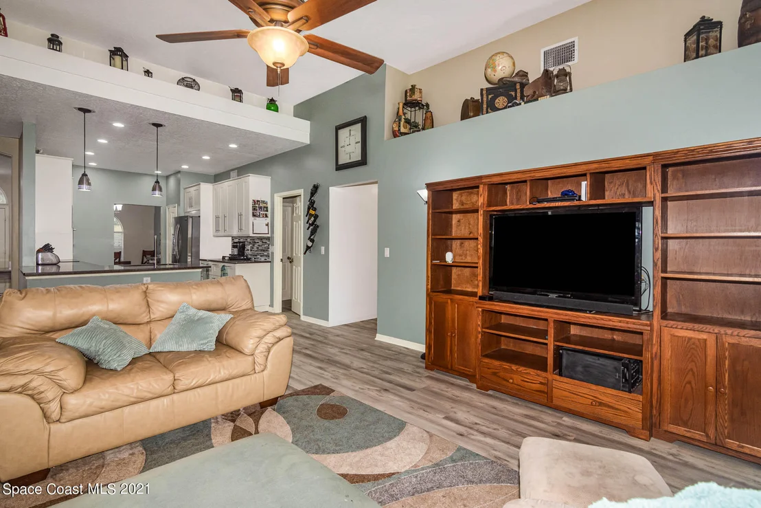 Photo of 1630 Rustic Way