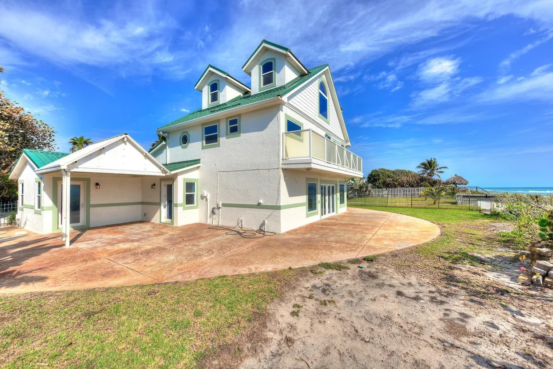 Photo of 2055 N Highway A1a