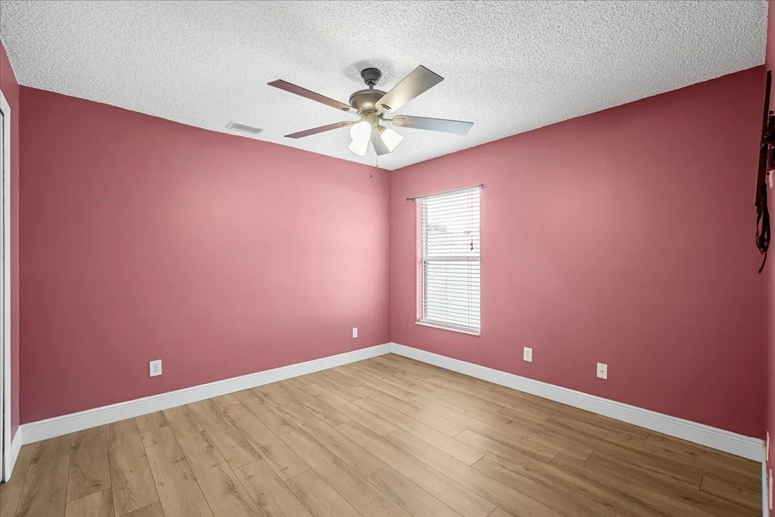 Photo of 6445 Ainsworth Road