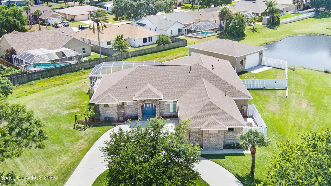 Photo of 1223 Salmonberry Place