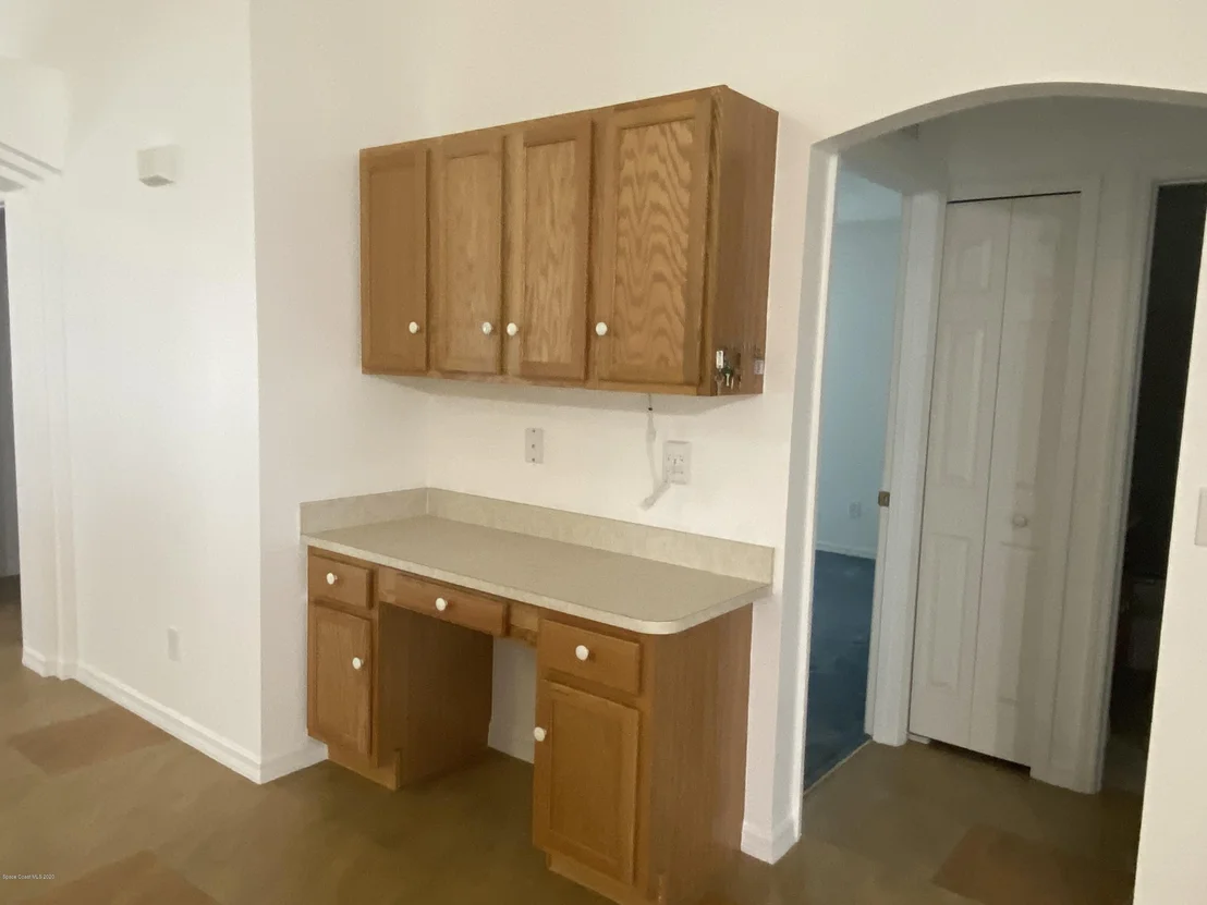 Photo of 6800 Cecil Road