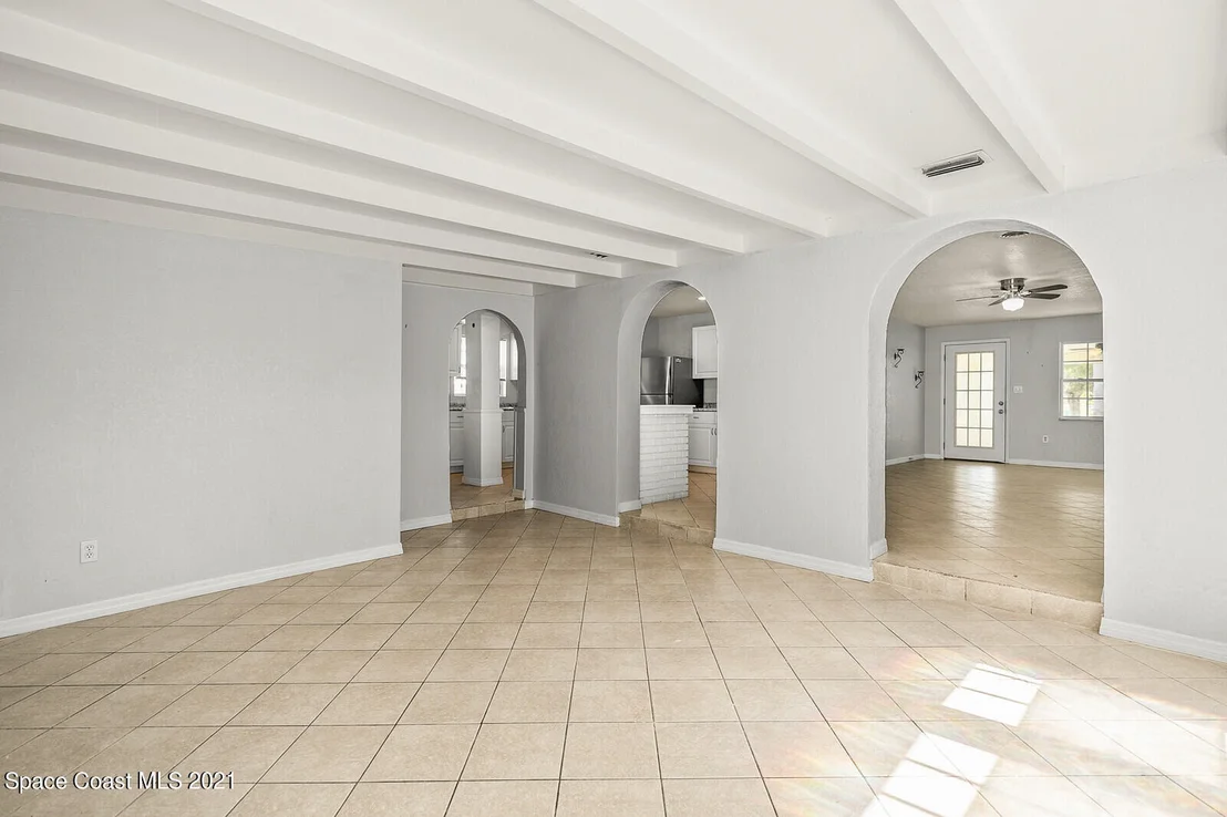Photo of 1356 Arnold Drive