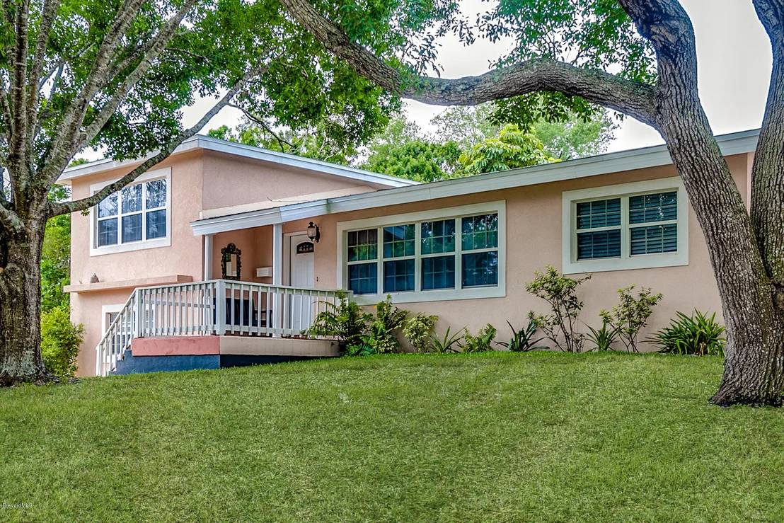 Photo of 2334 Saint Andrews Circle