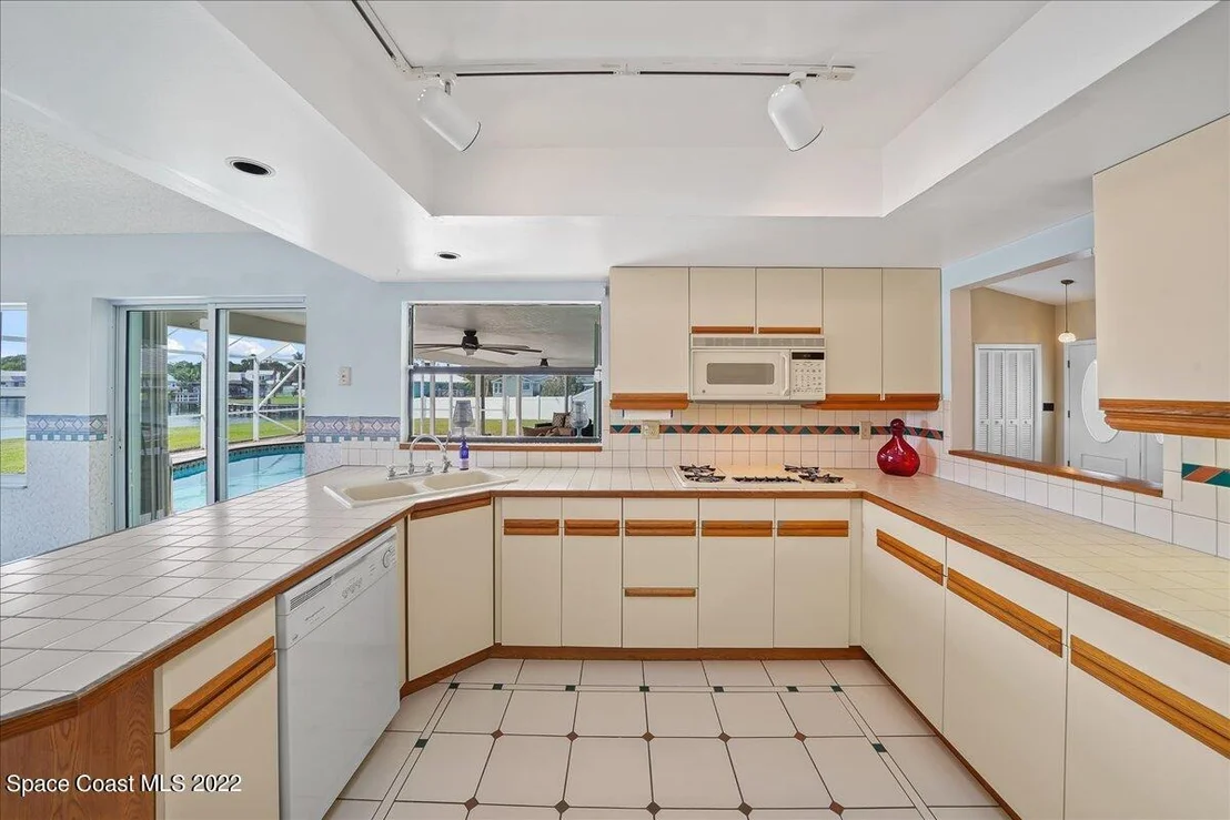 Photo of 275 Arrowhead Lane