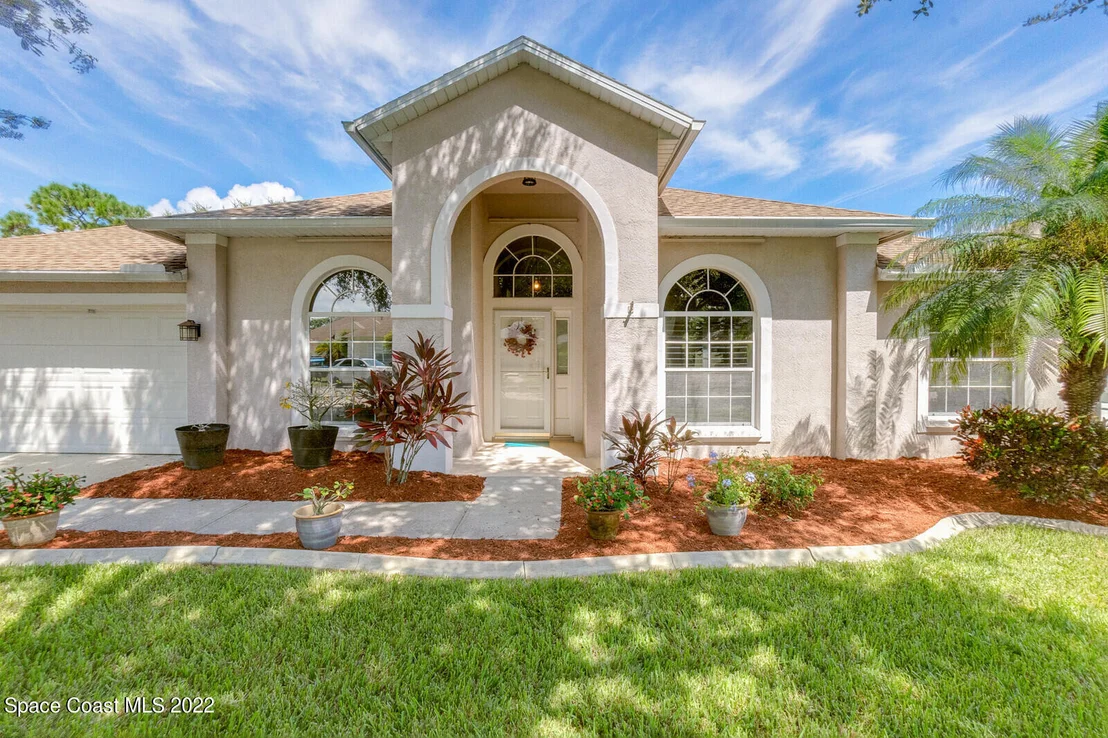 Photo of 2732 Englewood Drive