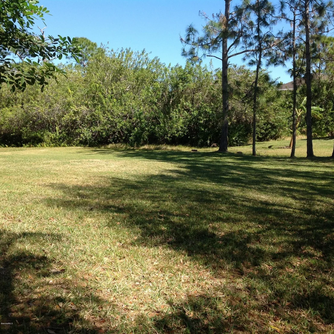 Photo of 4415 Canard Road
