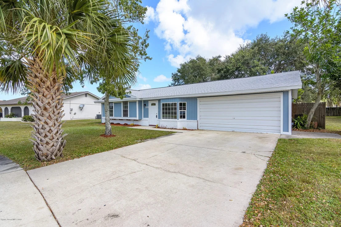 Photo of 1111 Cotton Road NE