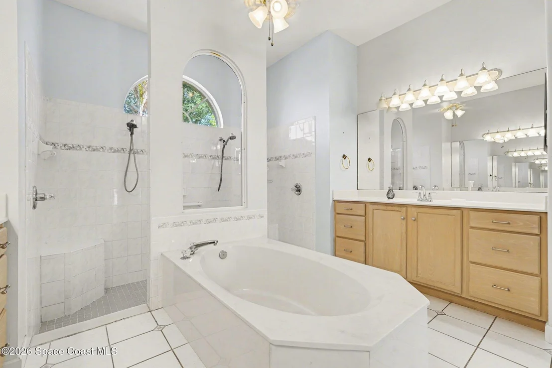 Photo of 333 Flanders Drive