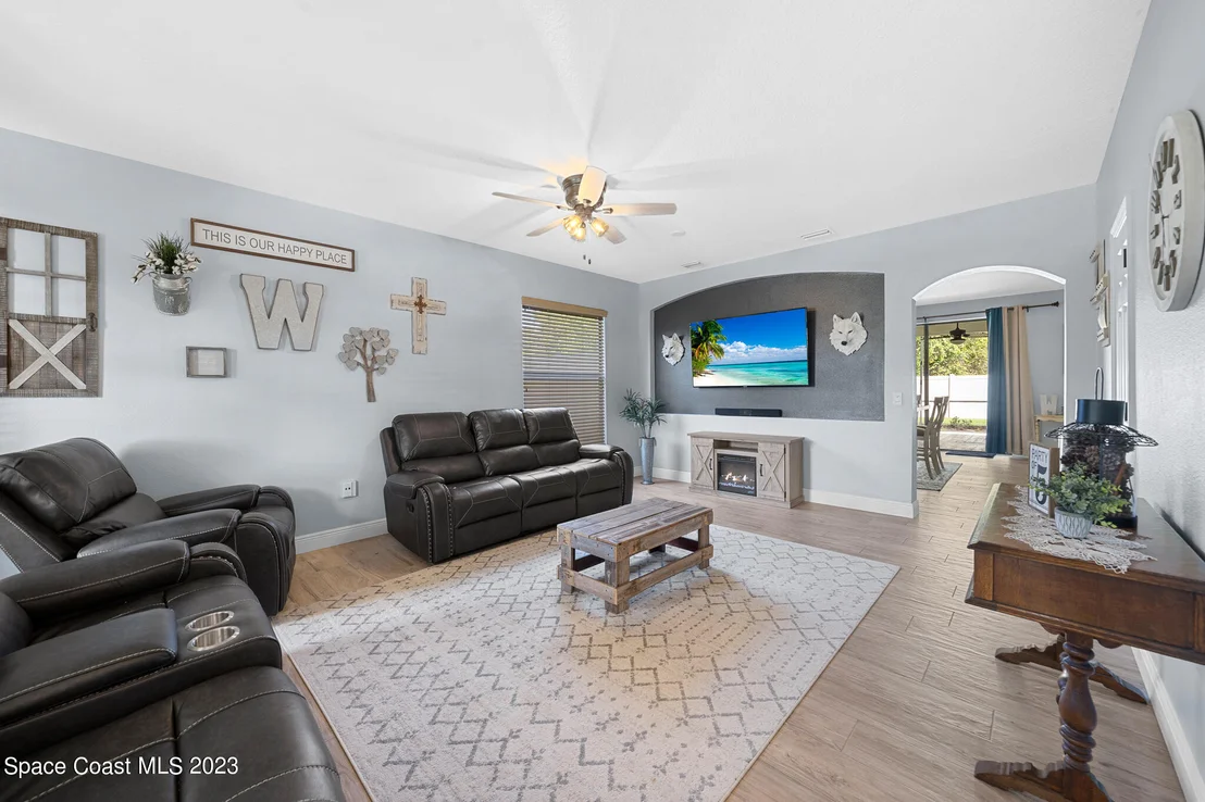 Photo of 916 Whetstone Place