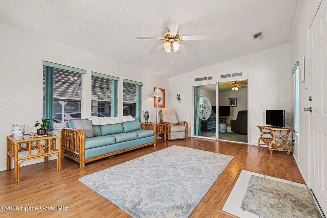 Photo of 210 Kiwi Drive