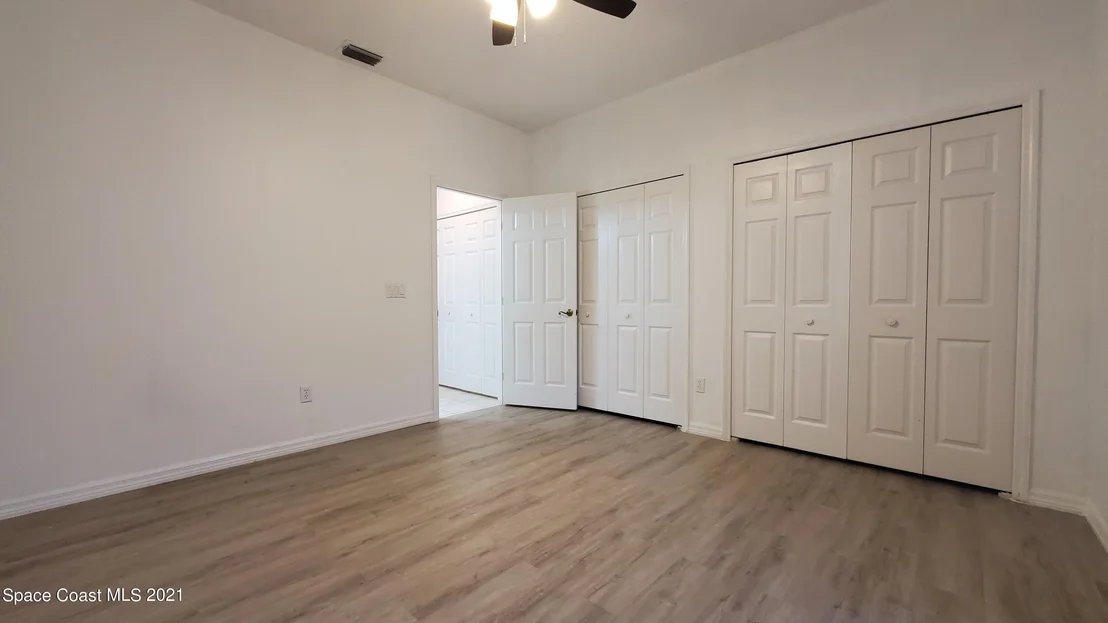 Photo of 1049 S Fork Circle