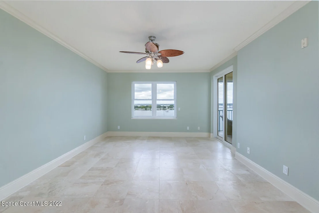 Photo of Unit 606 at 100 Riverside Drive
