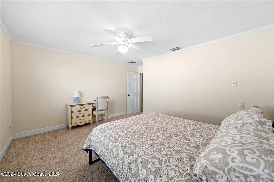 Photo of 206 Riverside Drive
