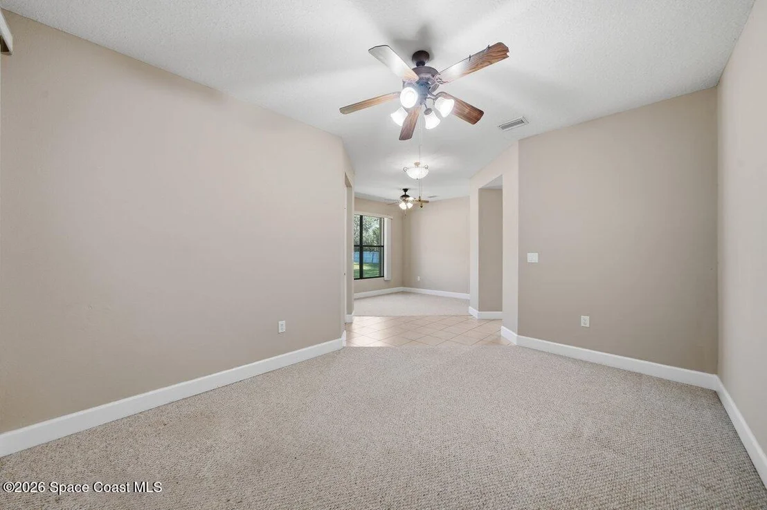 Photo of 594 Dryden Circle