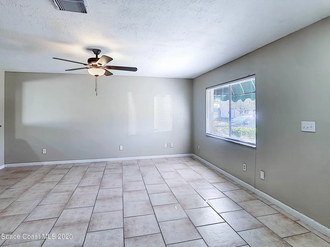 Photo of Unit 44 at 1882 Murrell Road