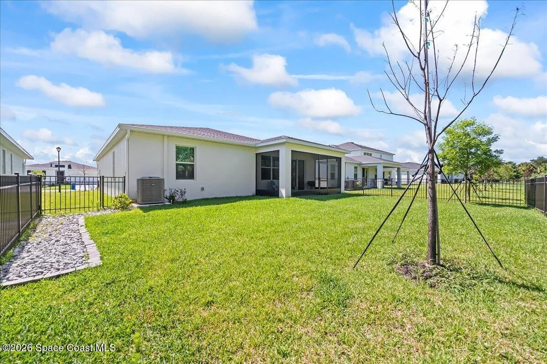 Photo of 1731 Marigold Trail NW