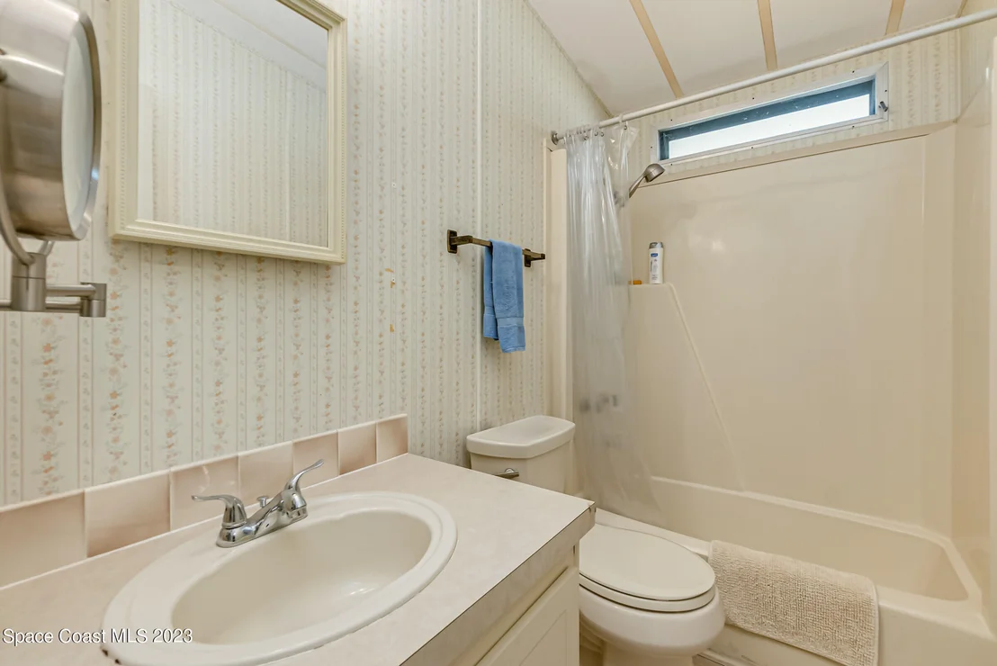 Photo of 4423 Twin Lakes Drive