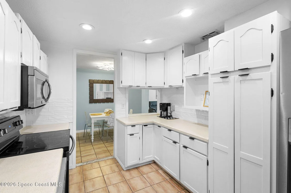 Photo of 727 Clarke Avenue