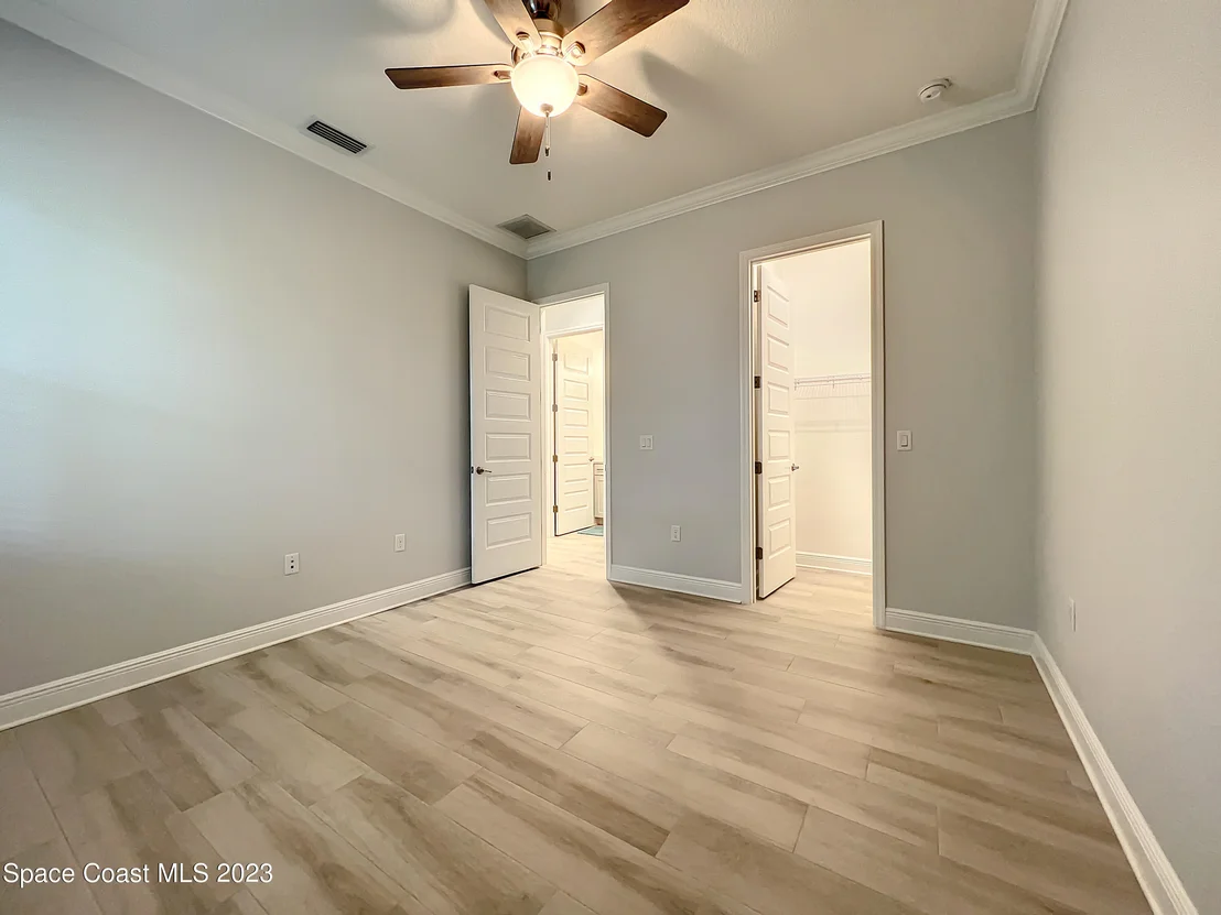 Photo of 6775 Angeles Road